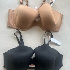 2 Victorias Secret LOVE CLOUD
Smooth Lightly Lined Full Coverage Bra 44DD